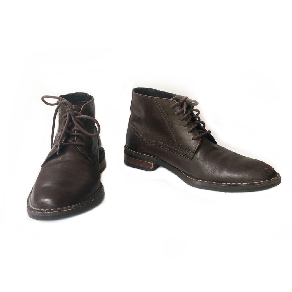 Cole Haan Chocolate Brown Lace Up Leather Ankle Boots EUC 8.5M